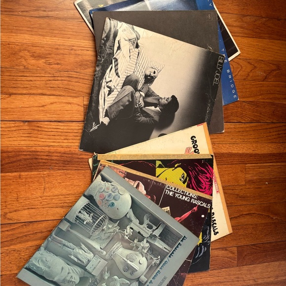 VINTAGE RECORDS!!! - Picture 5 of 5